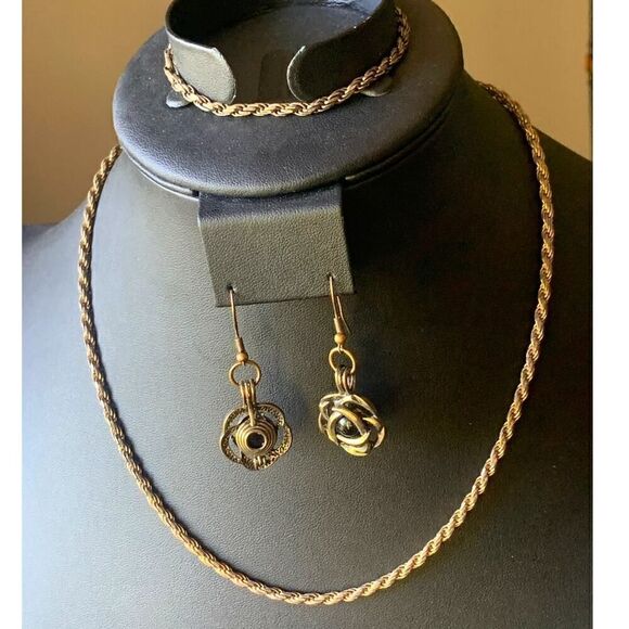 Italy 925 PT Necklace, Milor 925 Italy Bracelet and Metal Infinity hook earrings - Picture 1 of 6